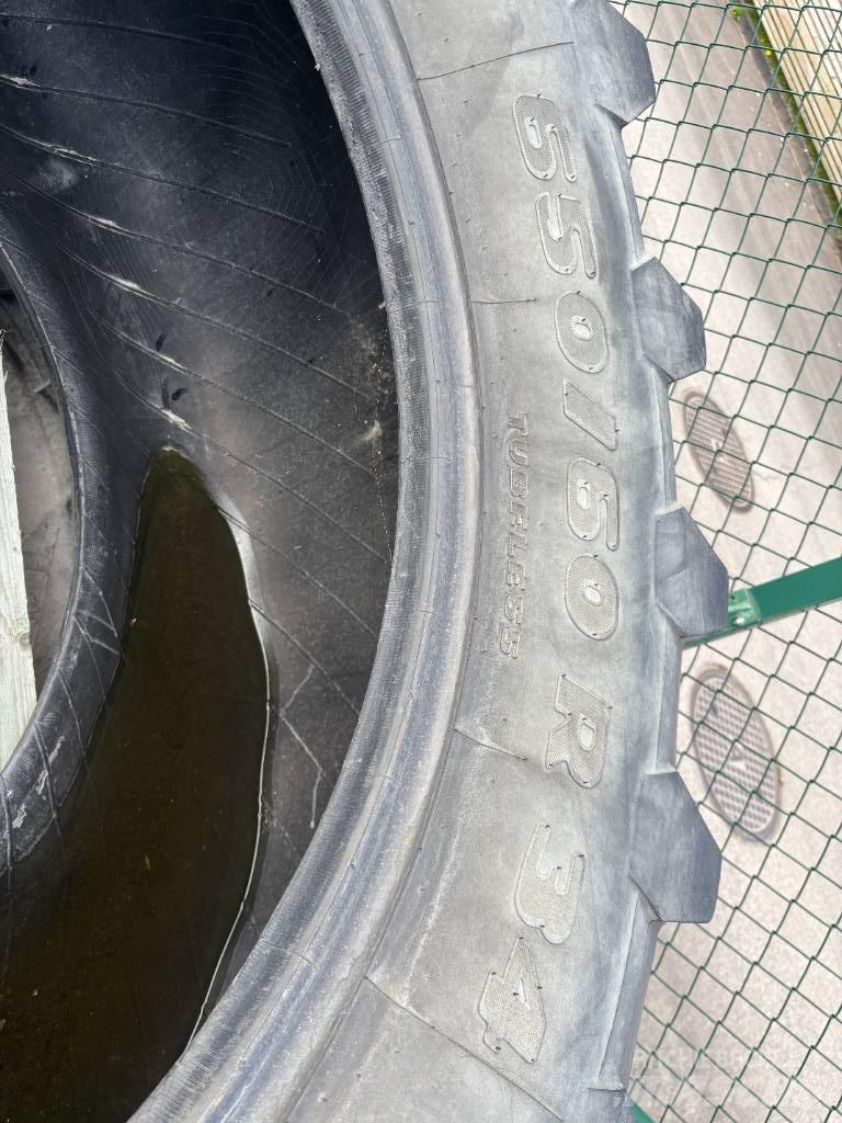 Trelleborg 650/60R34 Banden, wielen en velgen