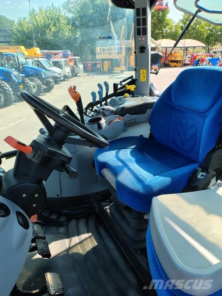 New Holland T 6080 Tractoren
