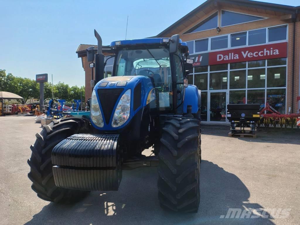 New Holland T 6080 Tractoren