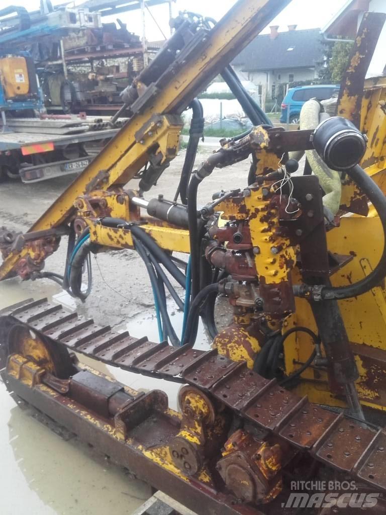 Atlas Copco ROC 301 Surface drill rigs