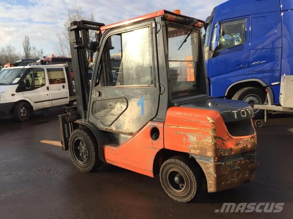 Toyota 02-8 FD JF 35 Diesel heftrucks