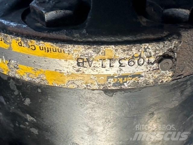 SkyJack SJ 8831 Schaarhoogwerkers