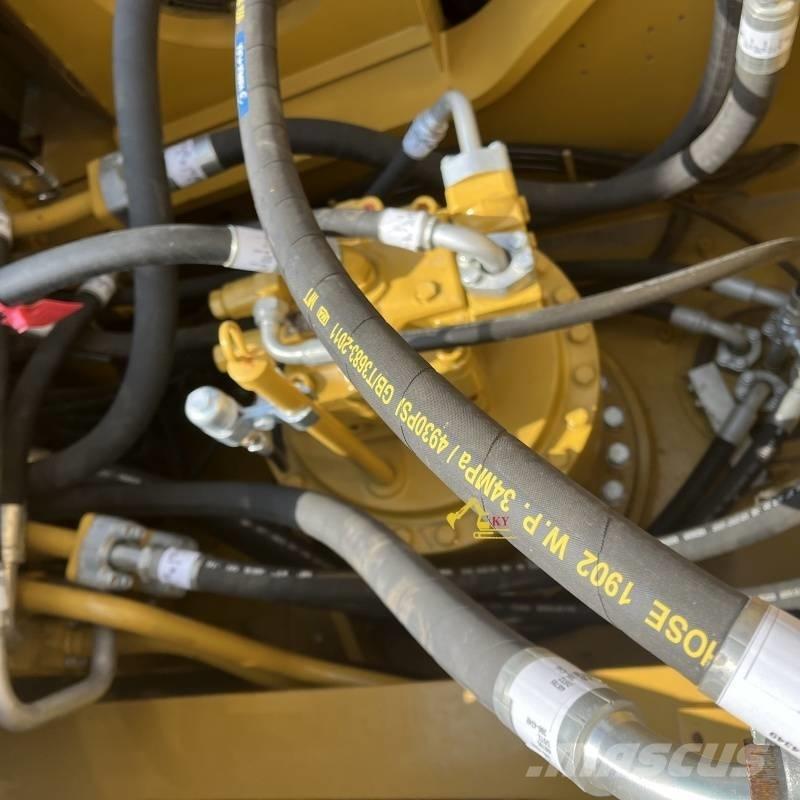 CAT 330 D Rupsgraafmachines