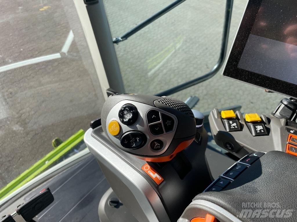 CLAAS Lexion 6700 Maaidorsmachines
