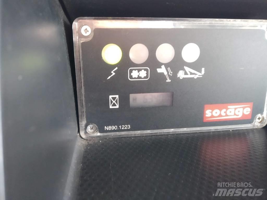 Socage APACHE DA22 Auto hoogwerkers