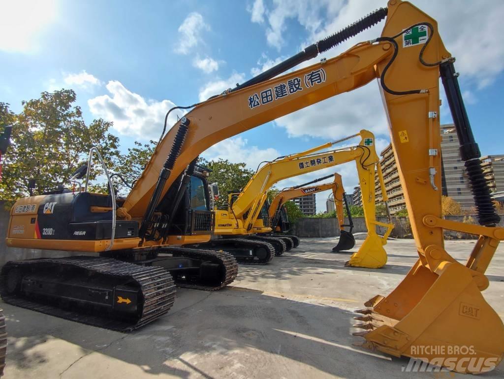 CAT 320D2 Midigraafmachines 7t - 12t