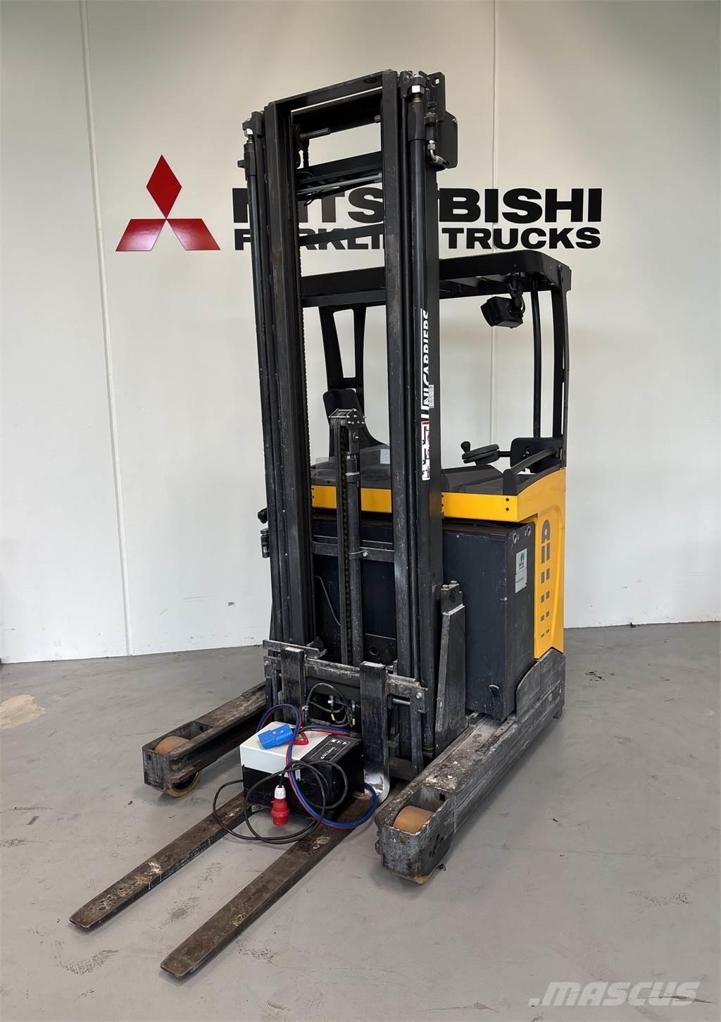 Atlet UMS160 Reachtruck voor hoog niveau