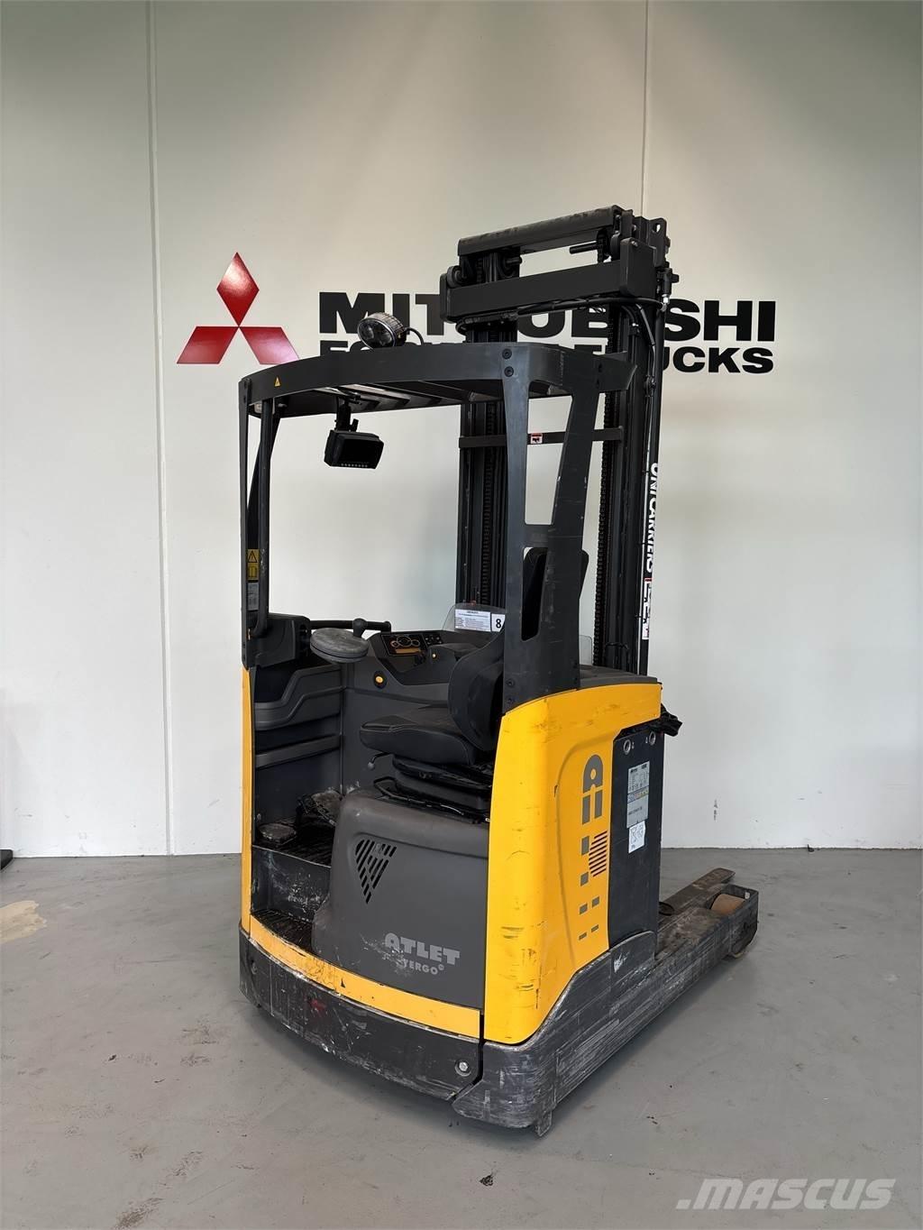 Atlet UMS160 Reachtruck voor hoog niveau