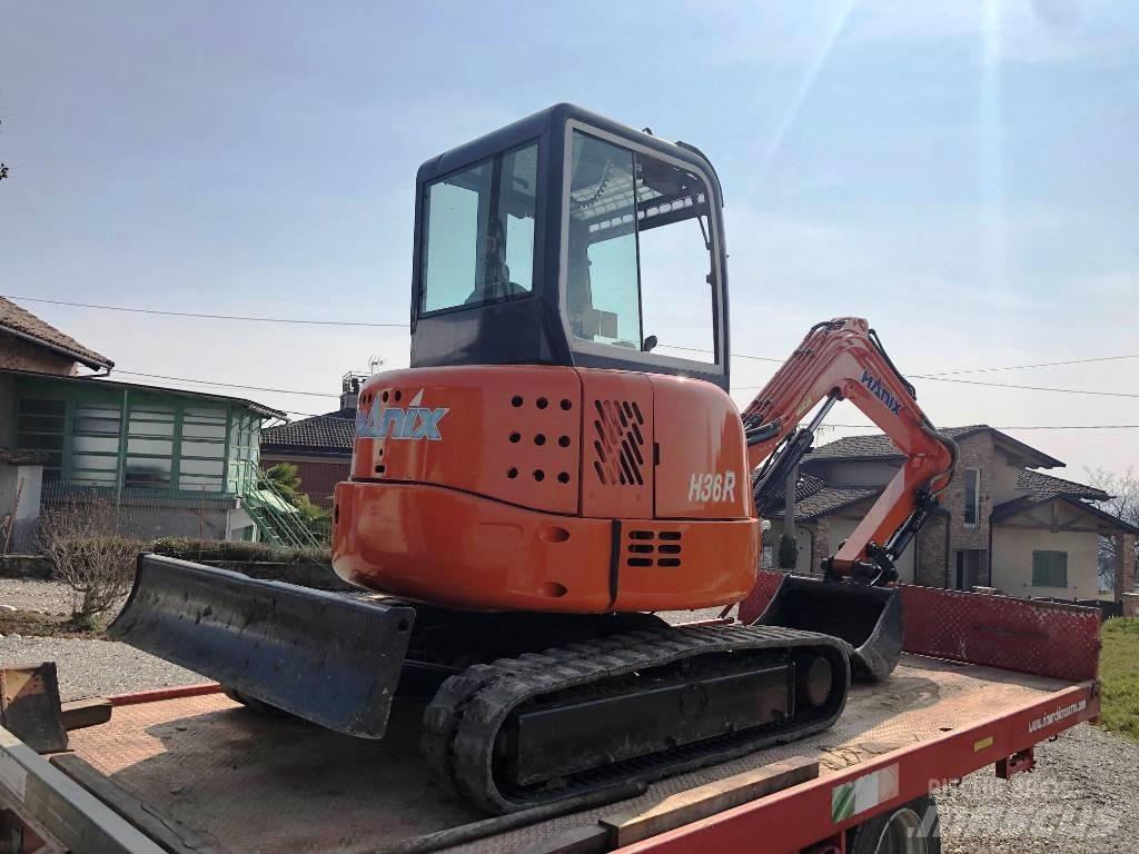Hanix H36R Minigraafmachines < 7t