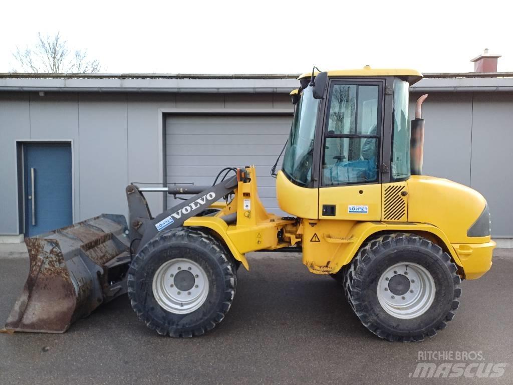 Volvo L 30 B Wielladers