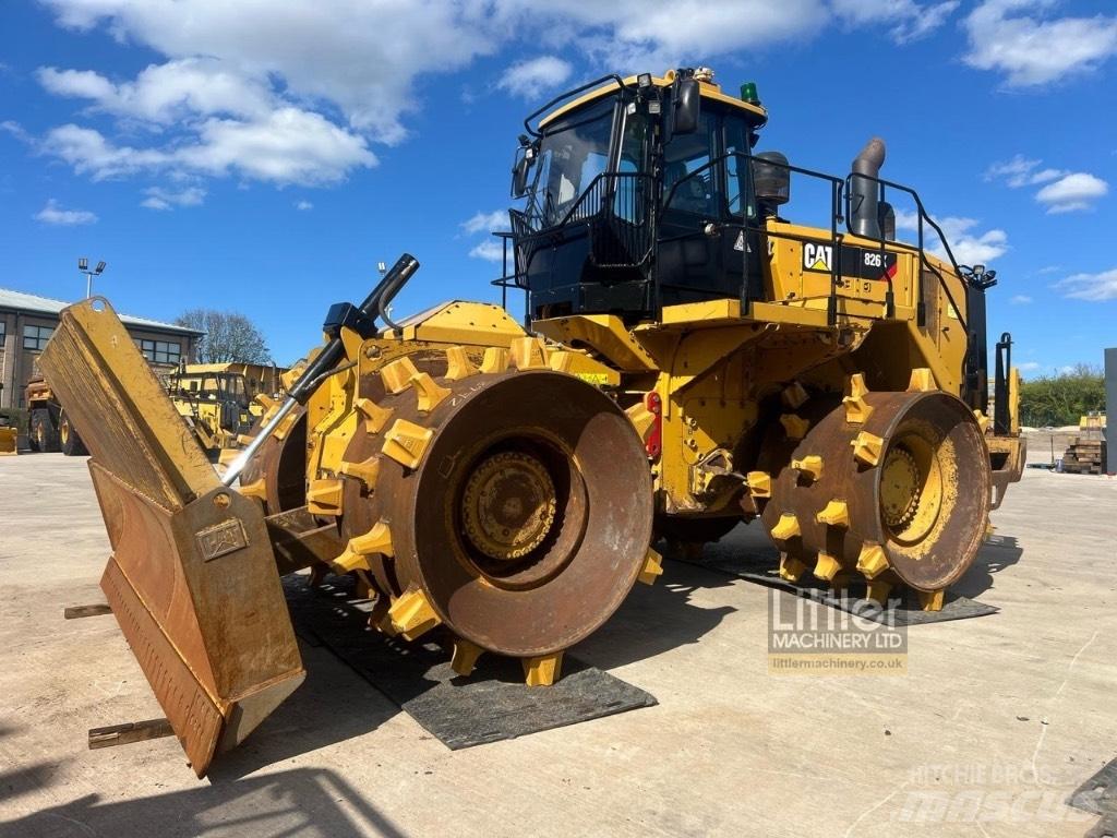CAT 826 K Afvalpersen