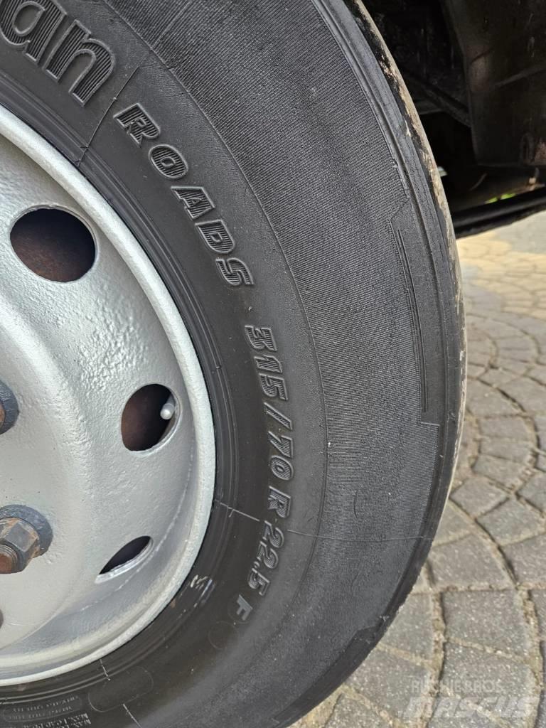 Volvo FL6 180 Chassis met cabine