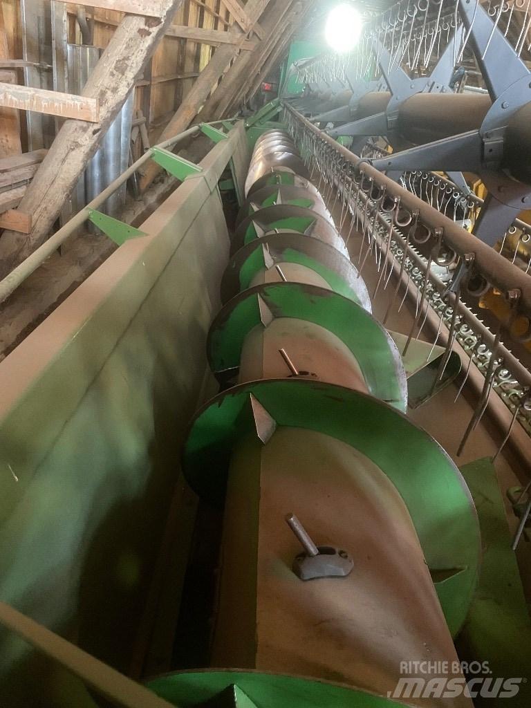 John Deere T670 Maaidorsmachines