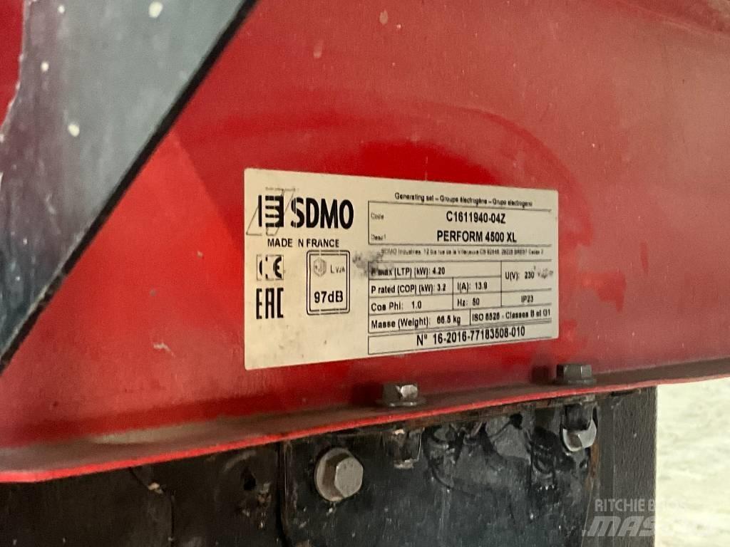 Sdmo perform 4500 XL Benzine generatoren