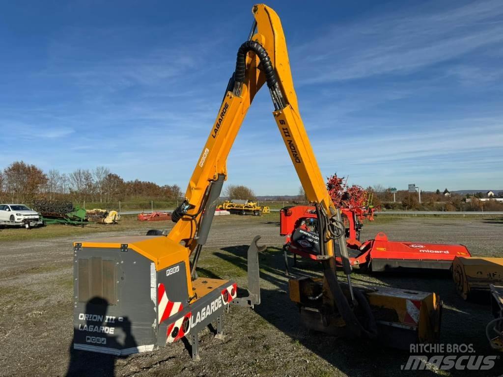 Lagarde Orions 3 S Gemonteerde en gesleepte maaiers