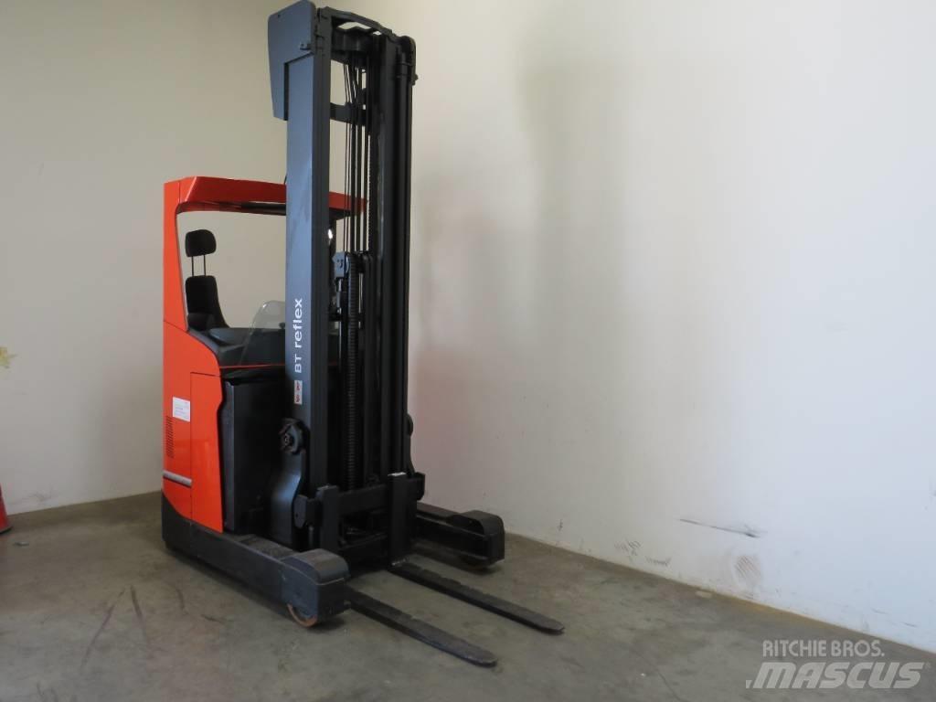 BT RRE160HE Reachtruck voor hoog niveau