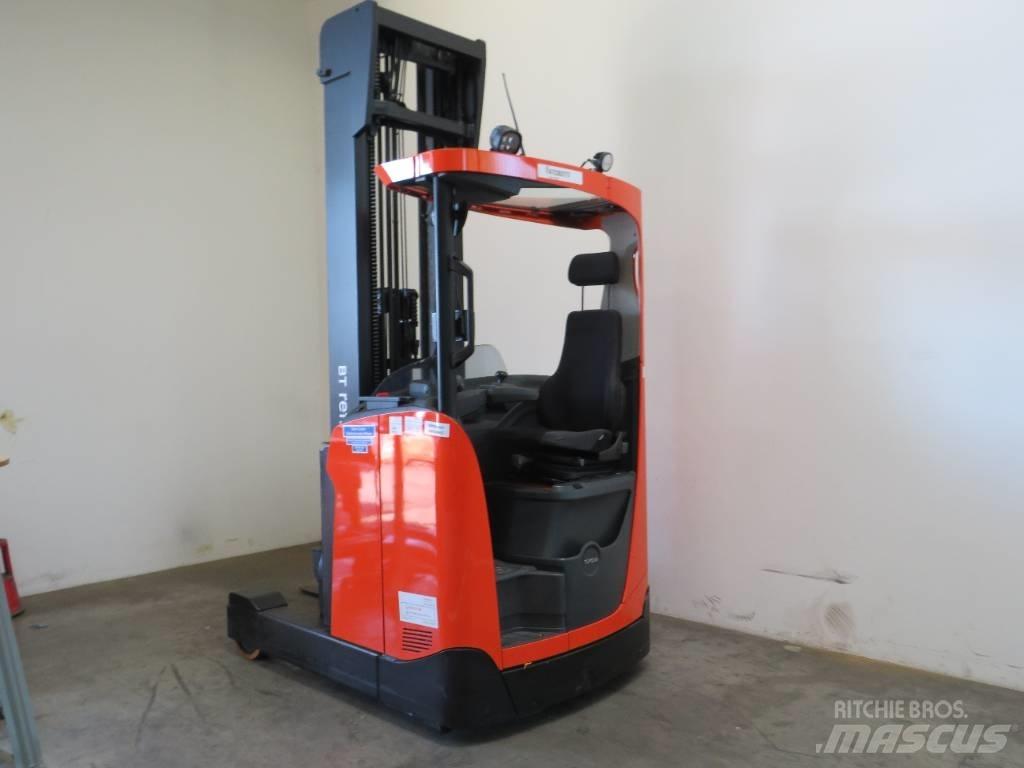 BT RRE160HE Reachtruck voor hoog niveau