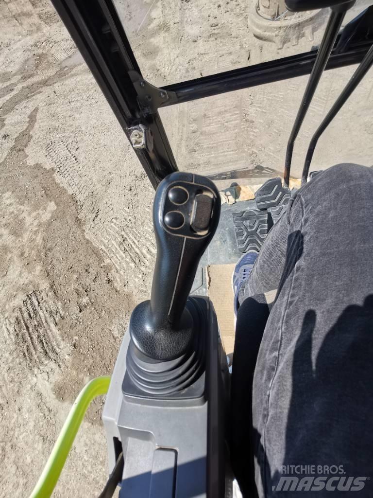 CAT 320 F Rupsgraafmachines