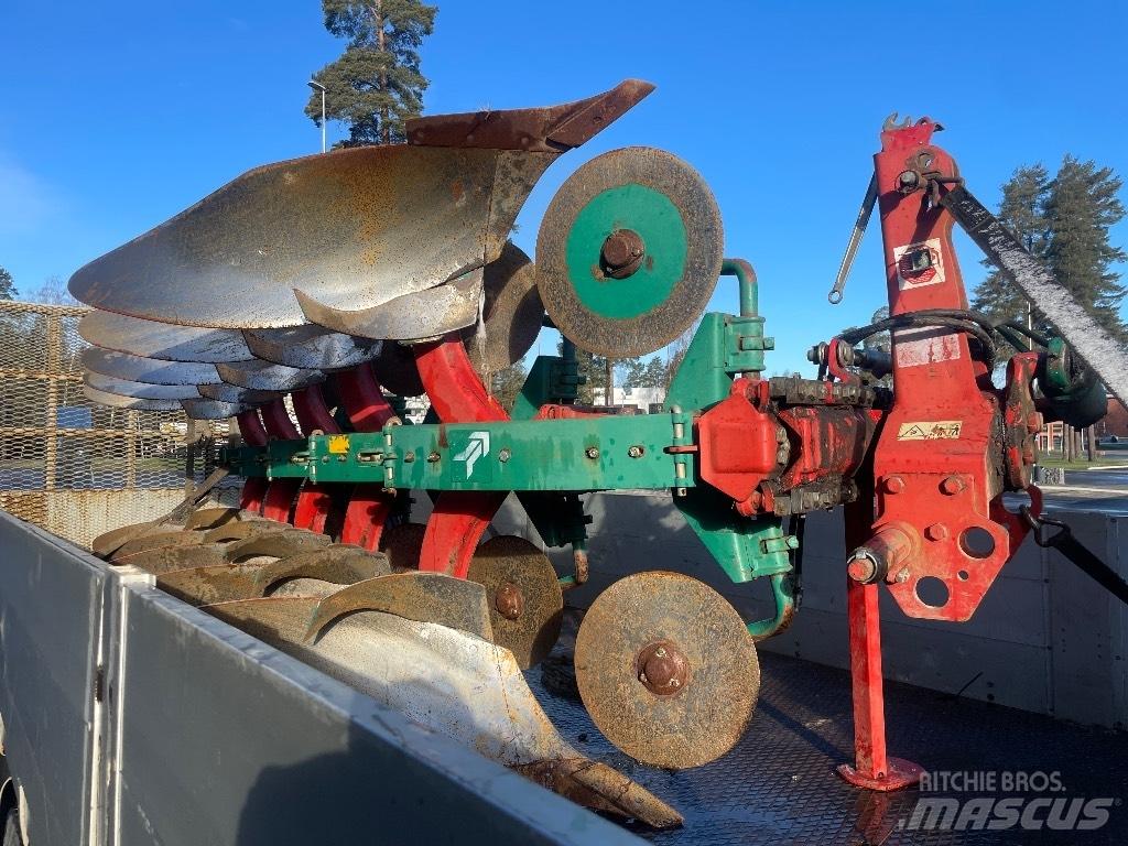 Kverneland E160 Wentelploegen