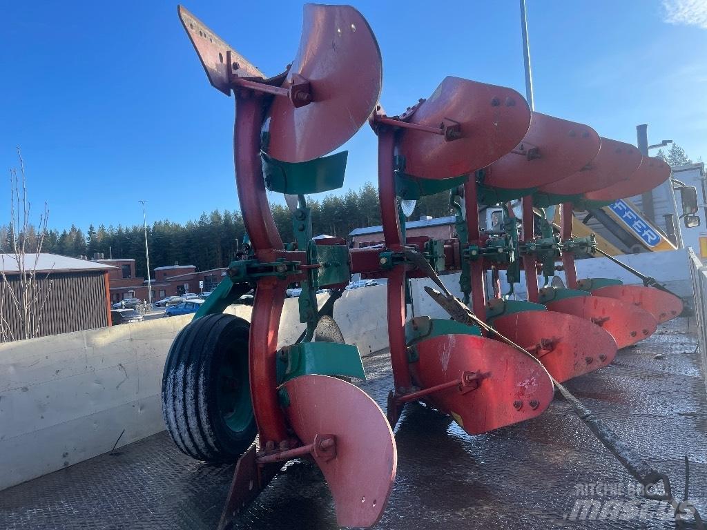 Kverneland E160 Wentelploegen