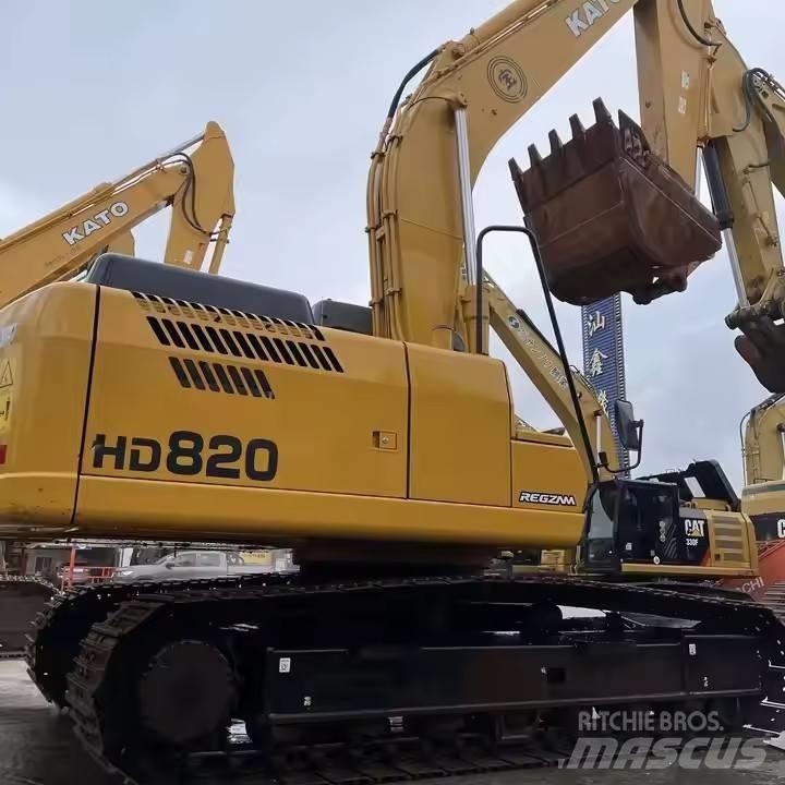 Kato HD820 Rupsgraafmachines