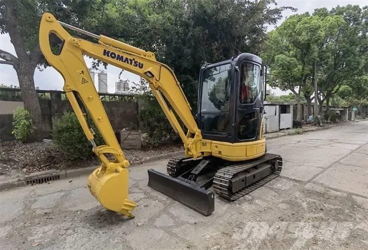 Komatsu PC35 Minigraafmachines < 7t