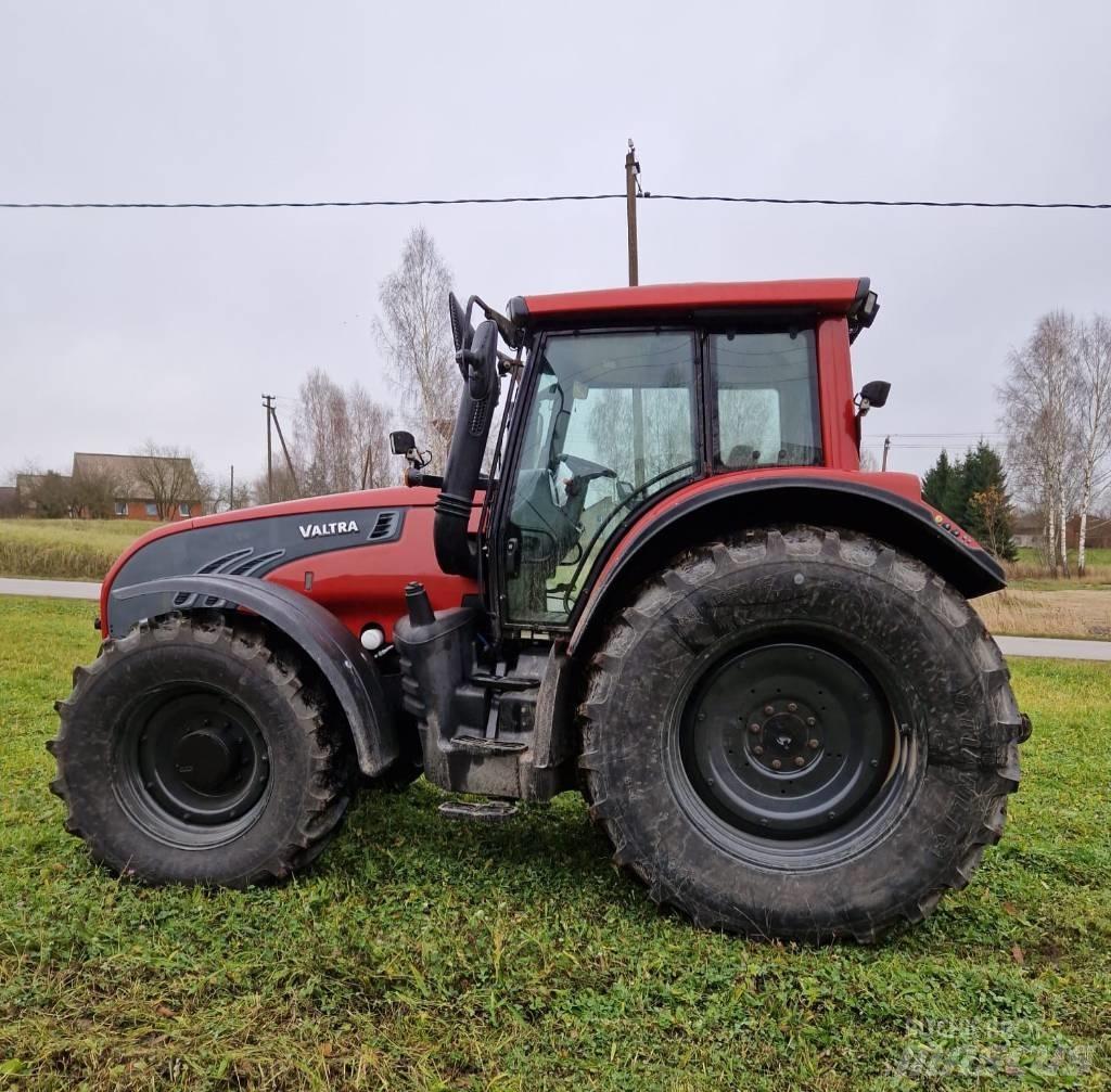 Valtra T 202 Versu Tractoren
