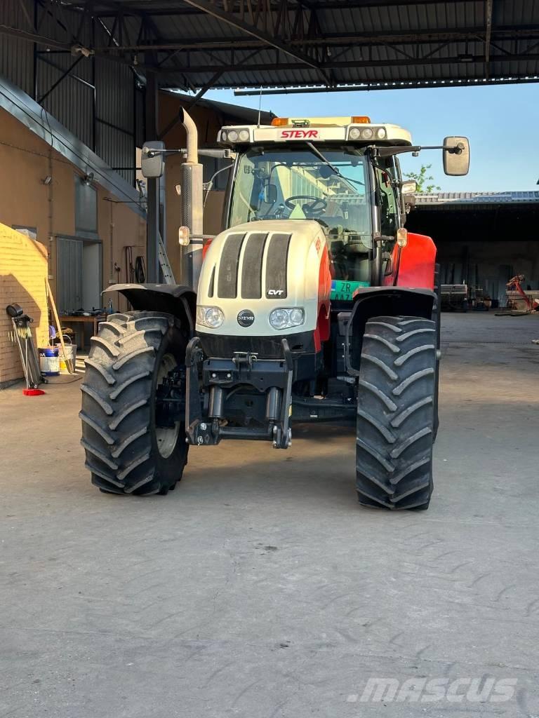 Steyr CVT 6225 Tractoren