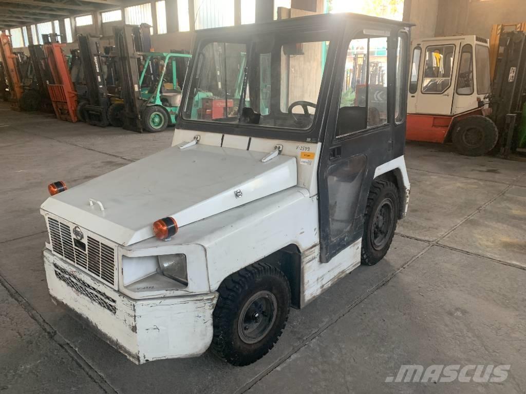Nissan TD2500 V-2579 Luchthaven apparatuur