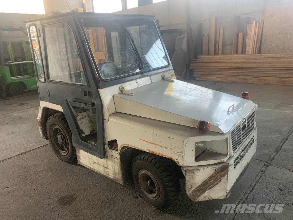 Nissan TD2500 V-2579 Luchthaven apparatuur