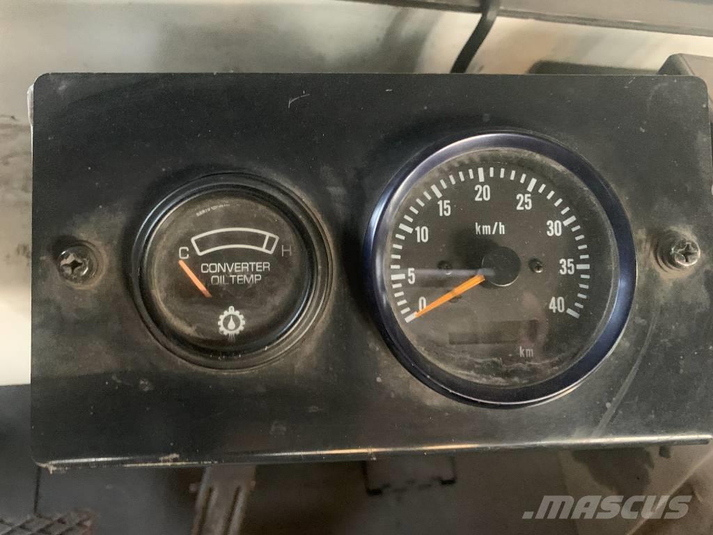 Nissan TD2500 V-2579 Luchthaven apparatuur