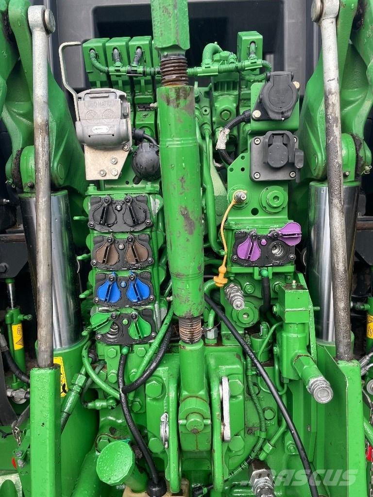 John Deere 6230R Tractoren