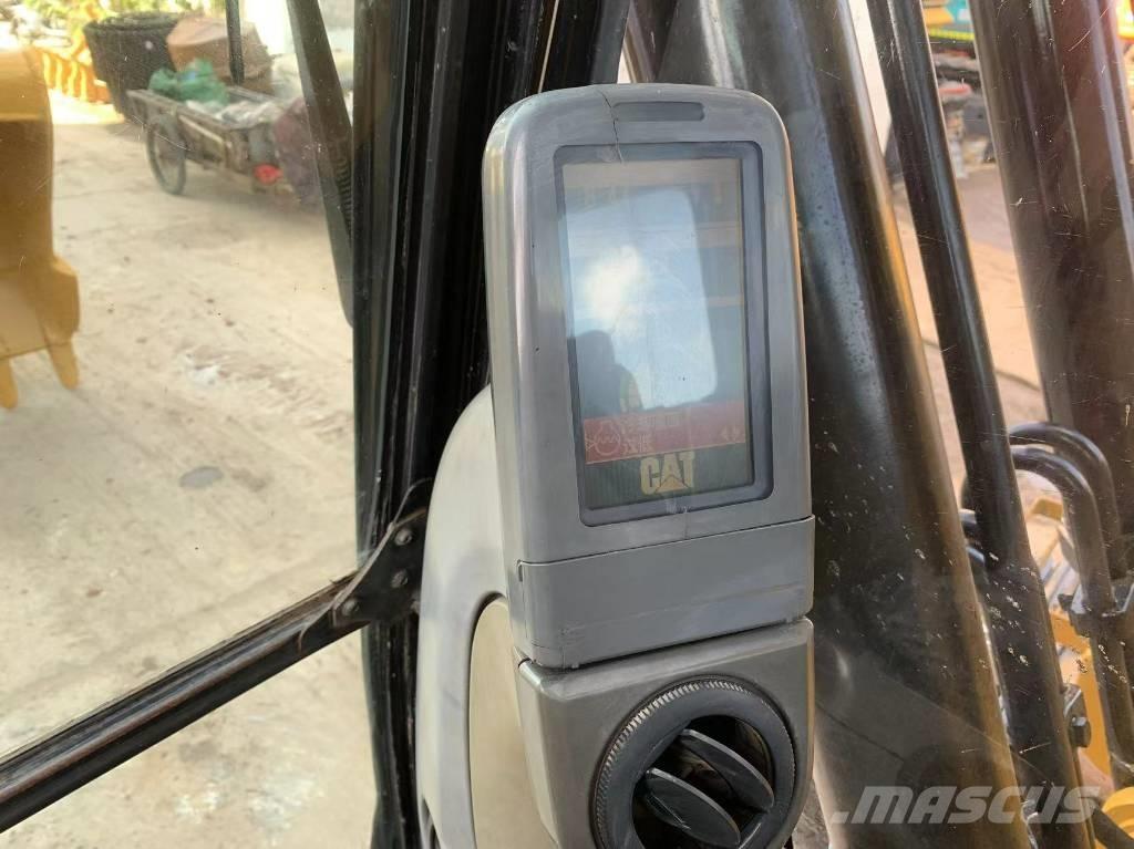 CAT 320D Rupsgraafmachines