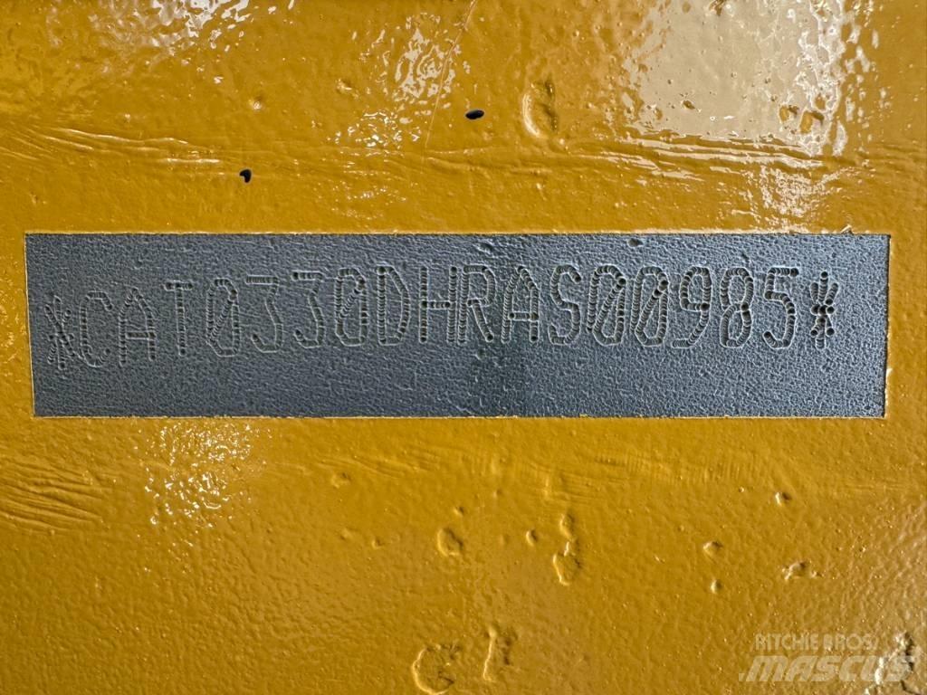 CAT 330 D Rupsgraafmachines