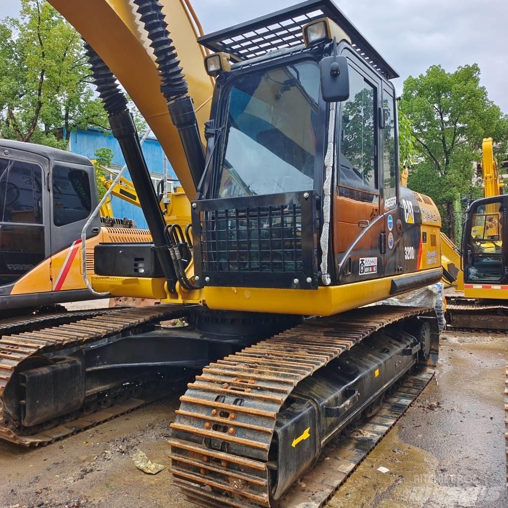 CAT 320D2 Rupsgraafmachines