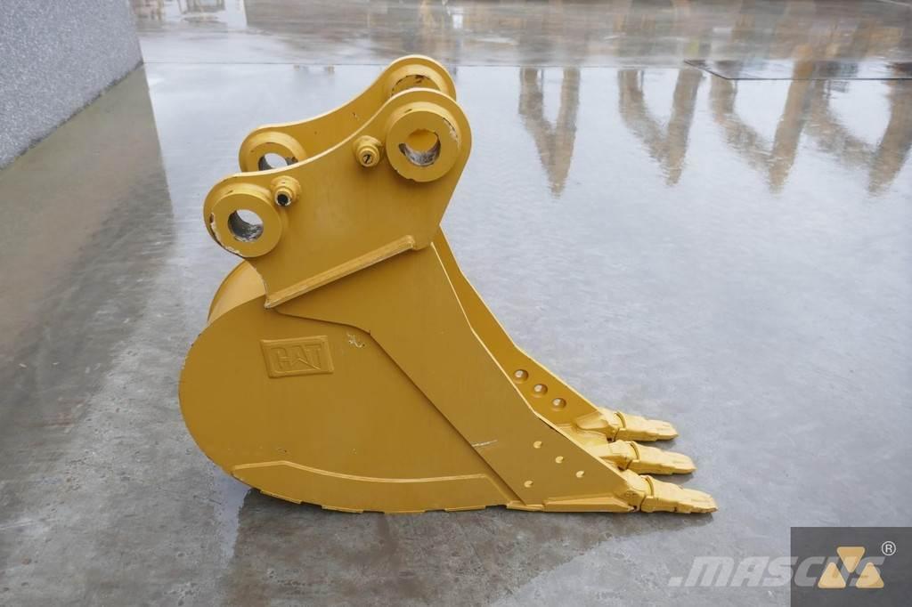 CAT 320 Bucket Bakken
