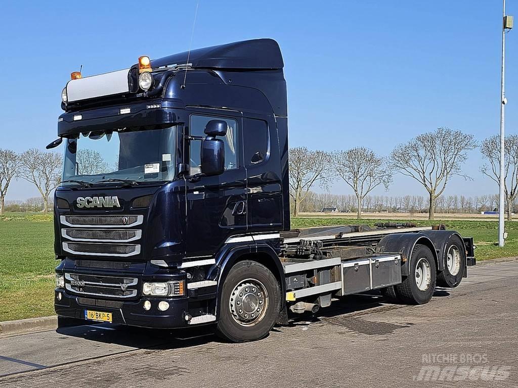 Scania R500 Vrachtwagen met containersysteem