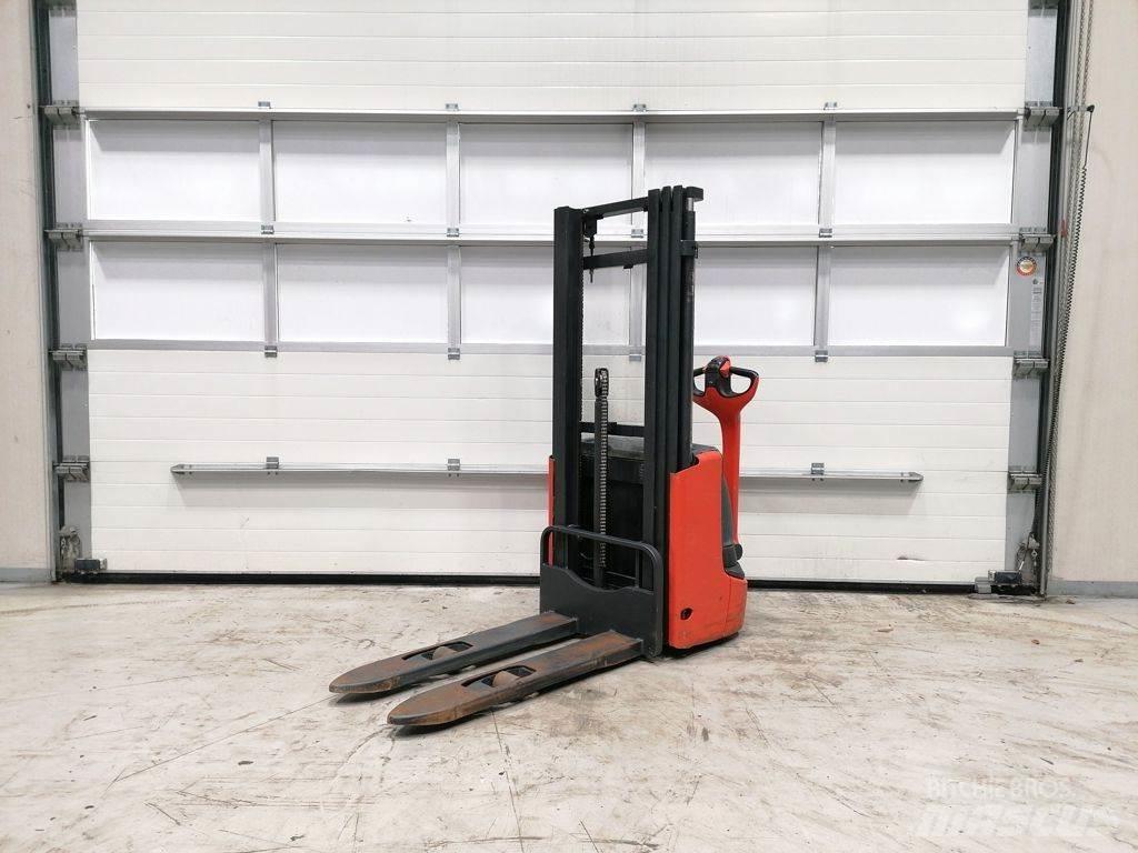 Linde L10 Stapelaar meeloop