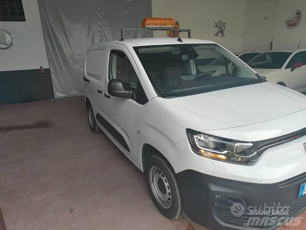 Fiat Doblo Gesloten bedrijfswagens