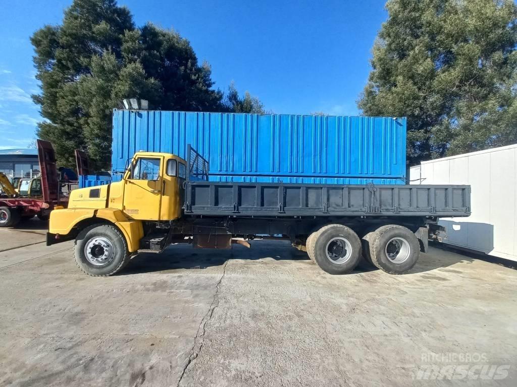 Volvo N 1025 Kipper