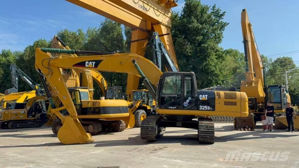 CAT 325 D L Rupsgraafmachines