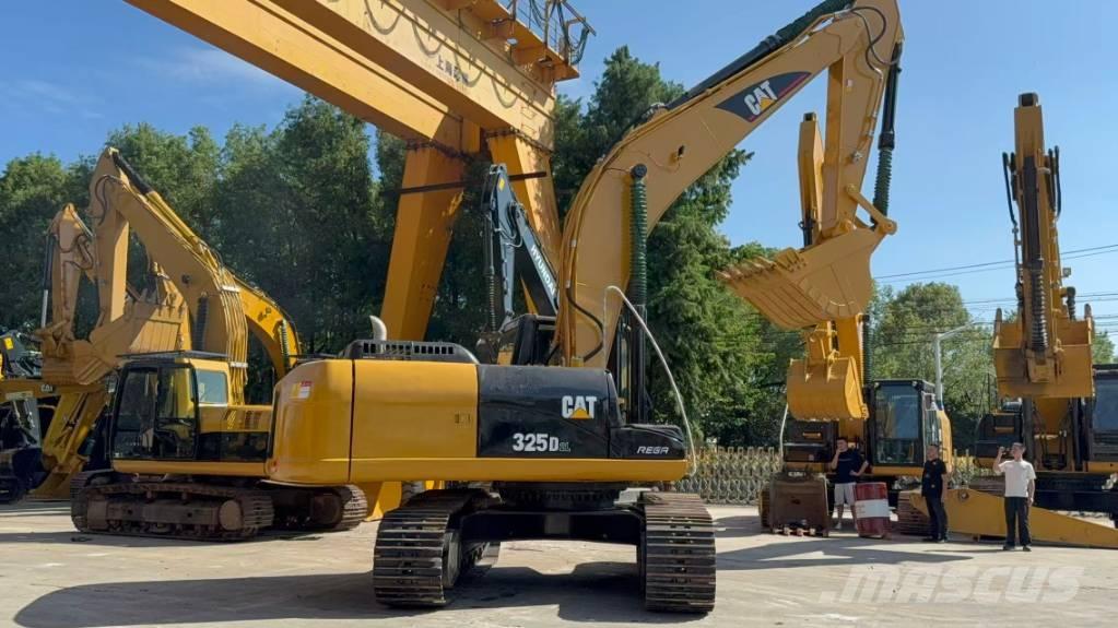 CAT 325 D L Rupsgraafmachines