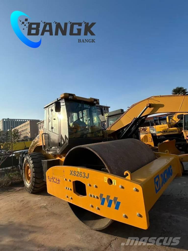 XCMG XS 263 J Trilrolwalsen