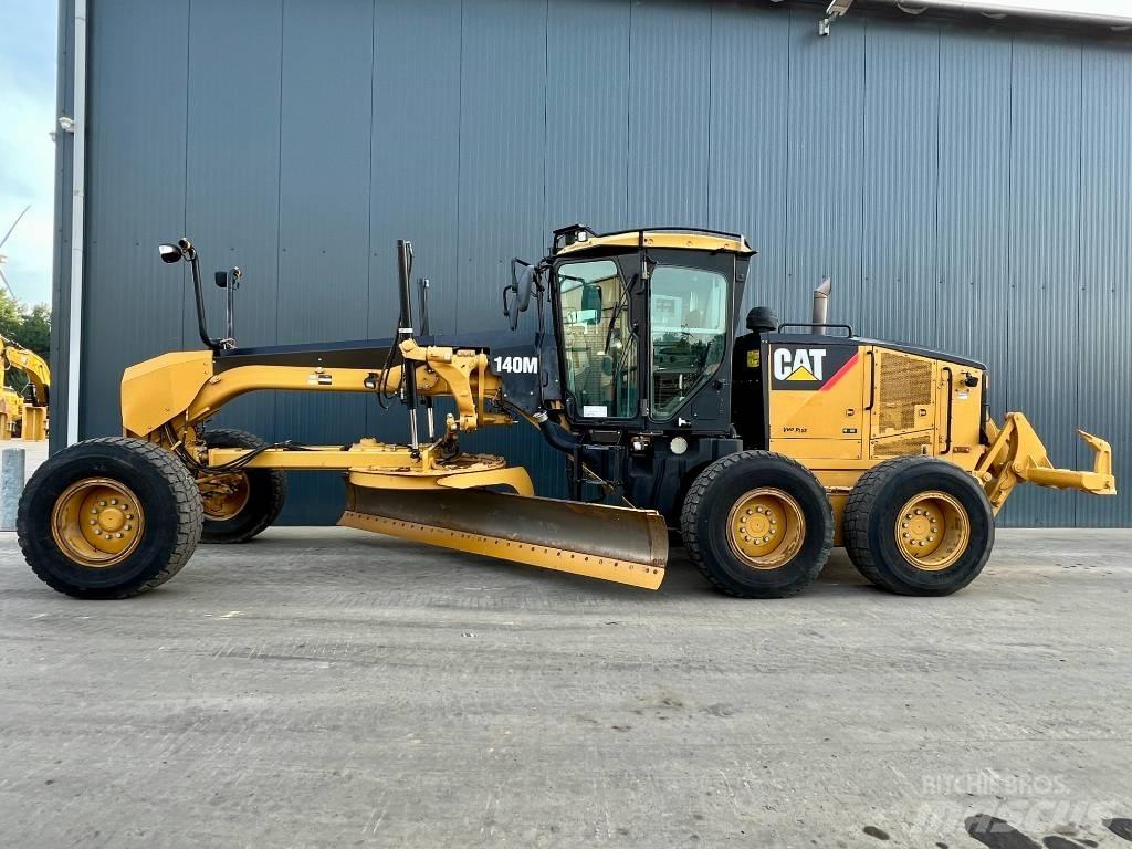 CAT 140M Graders