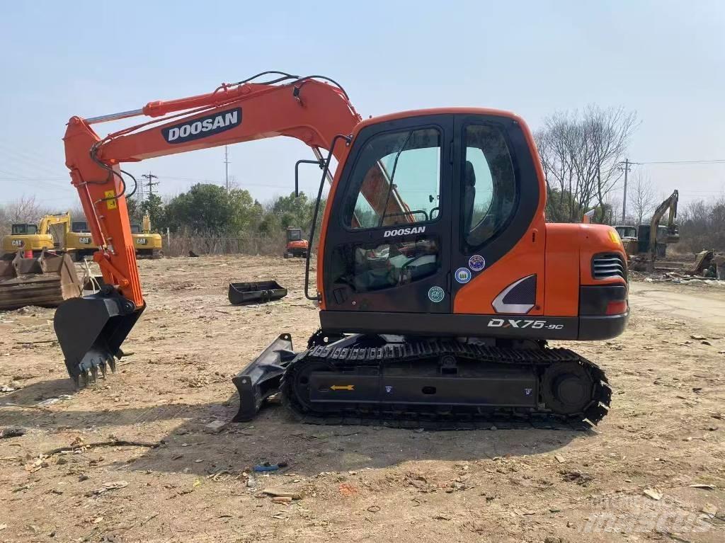 Doosan DX75 Minigraafmachines < 7t