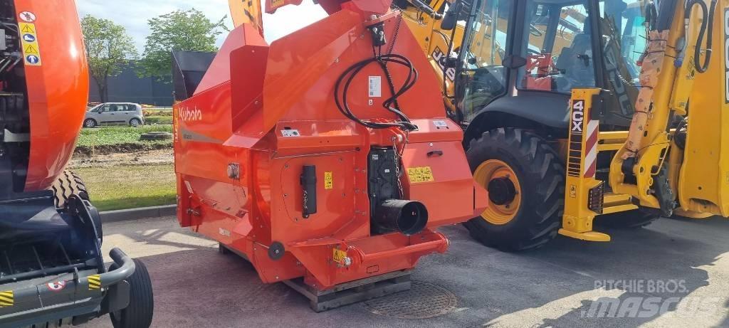 Kubota BC 1200 Balenhakselaars, -snijders en -afwikkelaars