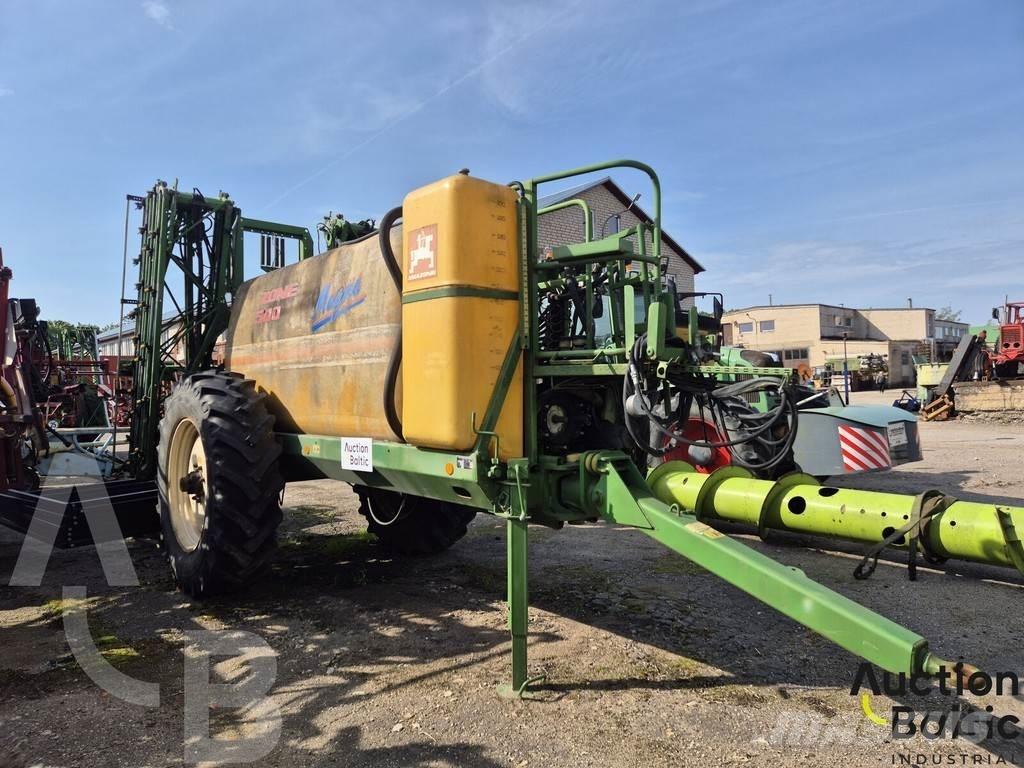 Amazone UG 4500 Getrokken spuitmachines