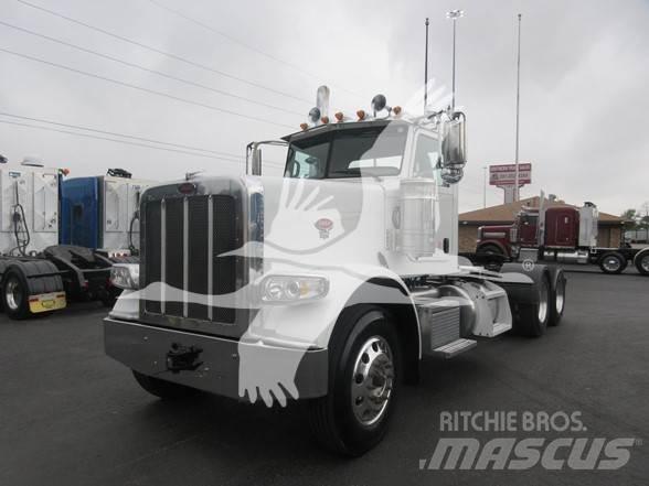 Peterbilt 389 Trekkers