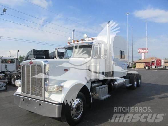 Peterbilt 389 Trekkers