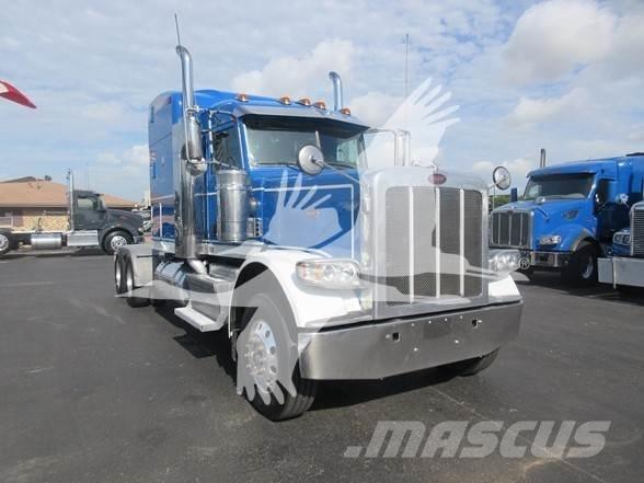 Peterbilt 389 Trekkers
